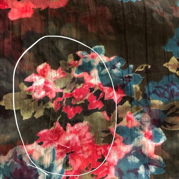 Floral black dress with ruffle. - Picture 8 of 9